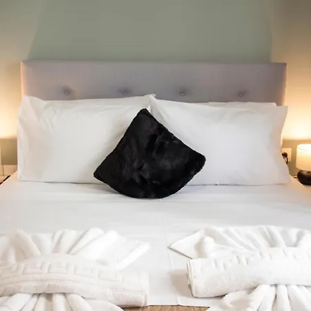 Kolymvari Hills * خانيا